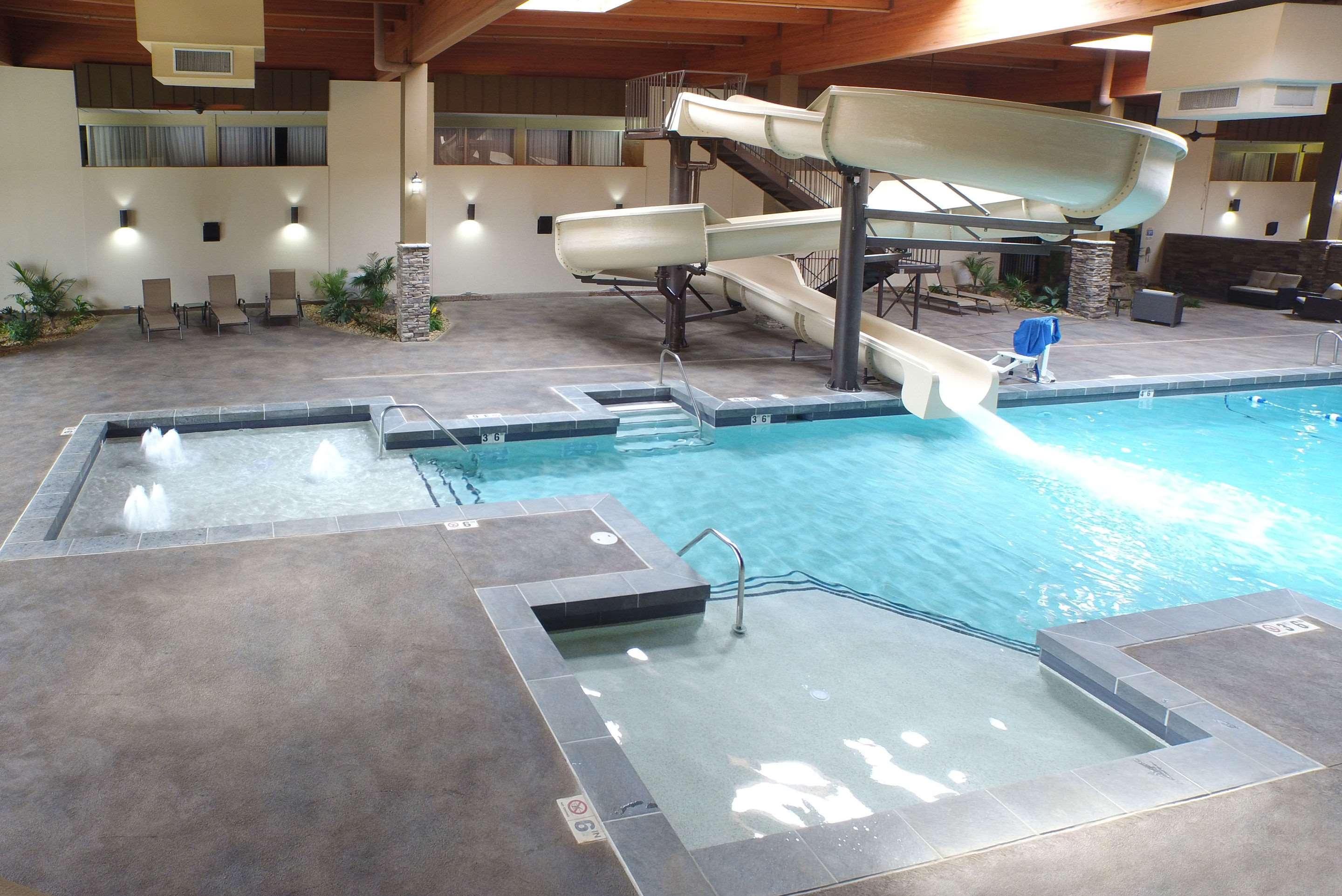 Cascades Mountain Resort, Ascend Hotel Collection Hendersonville Exterior photo